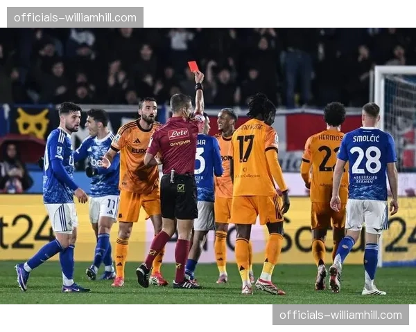 维拉前场压迫见效 西汉姆联出球困难导致进攻体系瘫痪