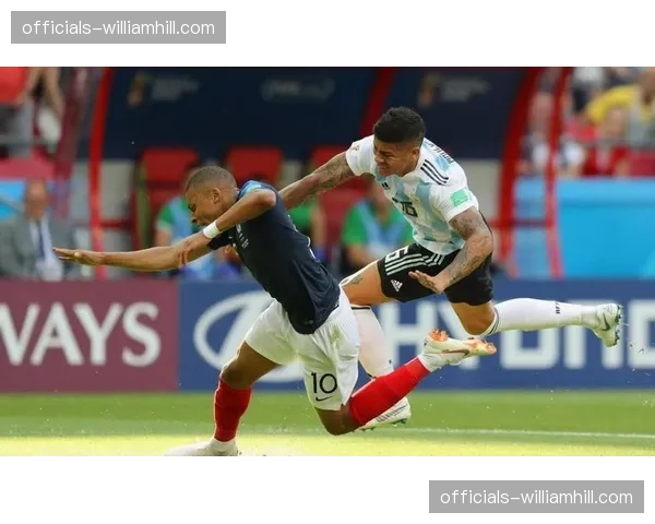 海港防守注意力不集中问题严重 两粒进球因犯规越位被吹无效